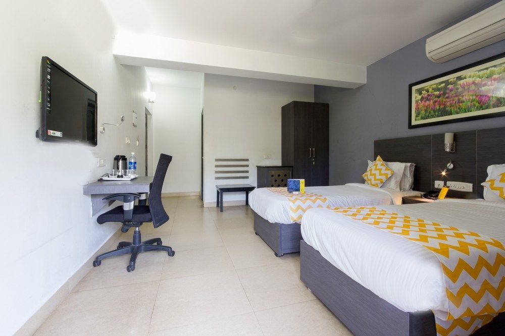 Fabhotel Stay Eeasy Thiruvanmiyur Chennai Exterior photo